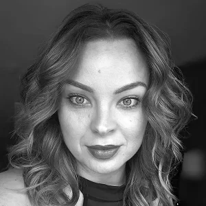 TazHair_Headshot_AmandaAmoroso